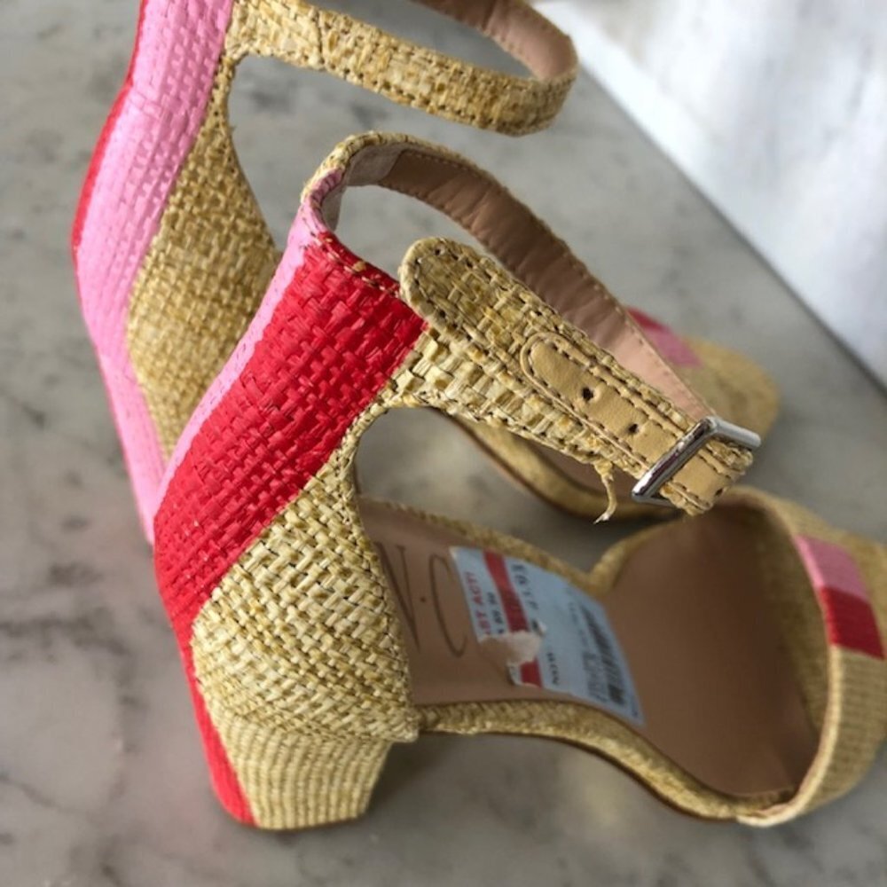 INC Kivah Block Heel Ankle Strap Pink Red Stripe Sandals 6M RARE - Picture 7 of 17